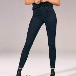 NWOT Abercrombie & Fitch Skinny Jeans